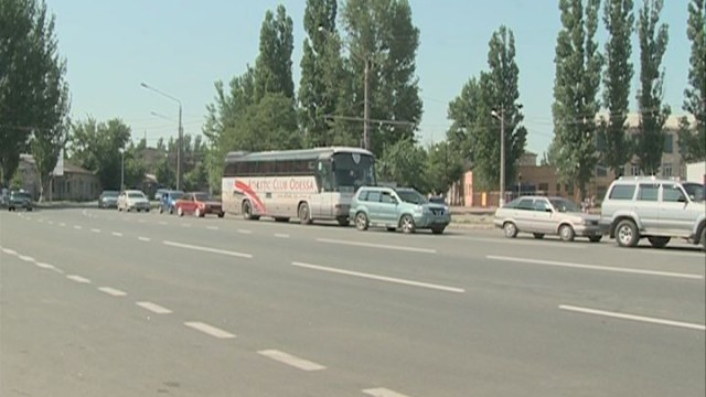 На дорогах Одессы ведется обновление разметки