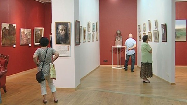 Выставка Виталия Аликберова