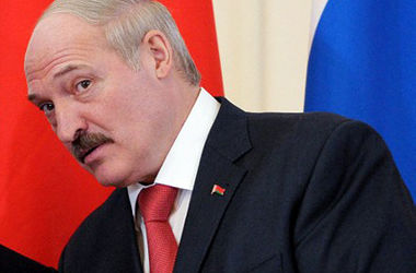 Лукашенко согласился вернуть уголовную статью за «тунеядство»