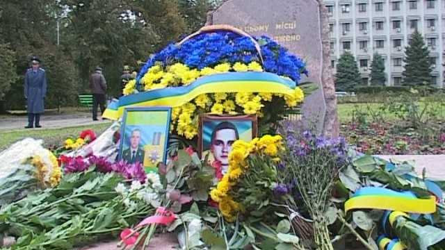 В Одессе торжественно установили памятный камень в честь погибших в зоне АТО