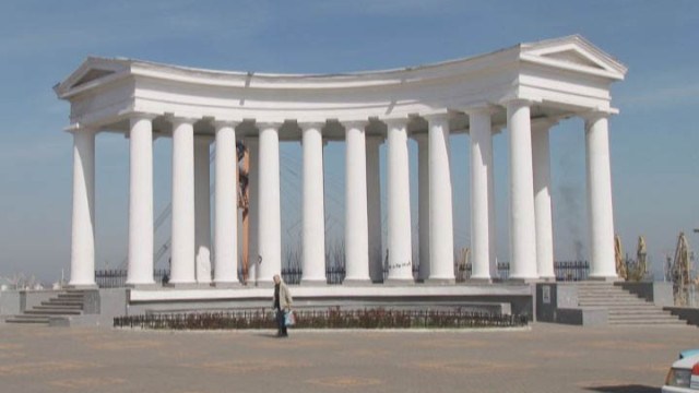 В Одессе отреставрируют Воронцовский дворец и Колоннаду