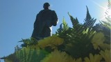Мэр города возложил цветы к памятнику Шевченко