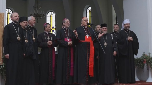 Паломничество в Зарванице: молитва за мир в Украине