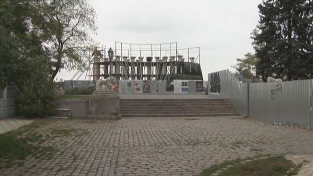 Защитный купол Воронцовской колоннады укрепляют