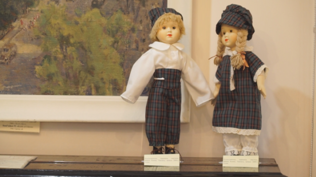 Виставка ляльок в музеї Блещунова